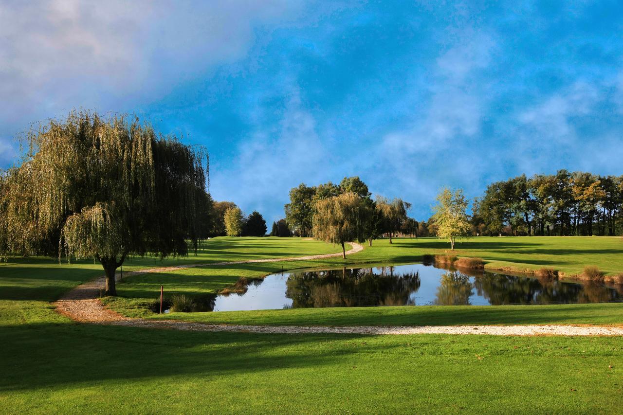 La Sorelle Golf Et Restaurant Hotel Villette-sur-Ain